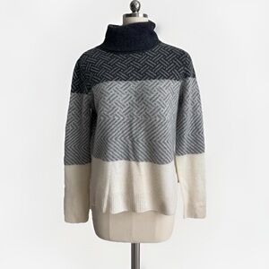 Susina 100% Cashmere Turtleneck Sweater M Gray & Ivory Herringbone